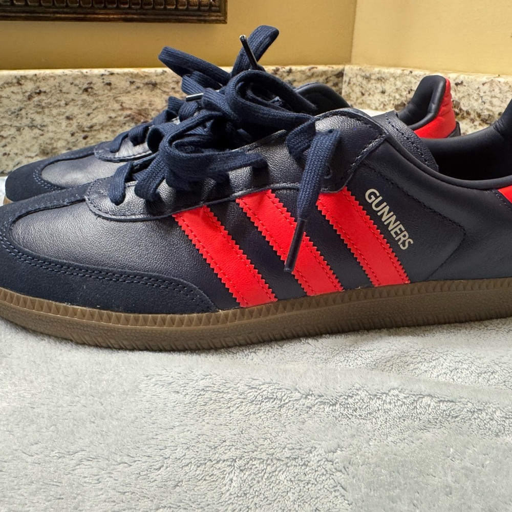 Adidas Samba Gunner. New in the box size 10